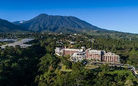 Pesona Alam Resort & Spa